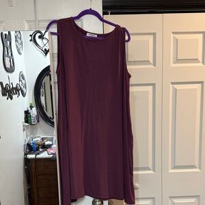 Zenana Outfitters Sleeveless Burgundy Mini Dress